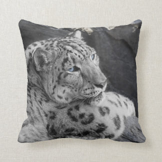 Snow Leoprad Icy Stare pillow