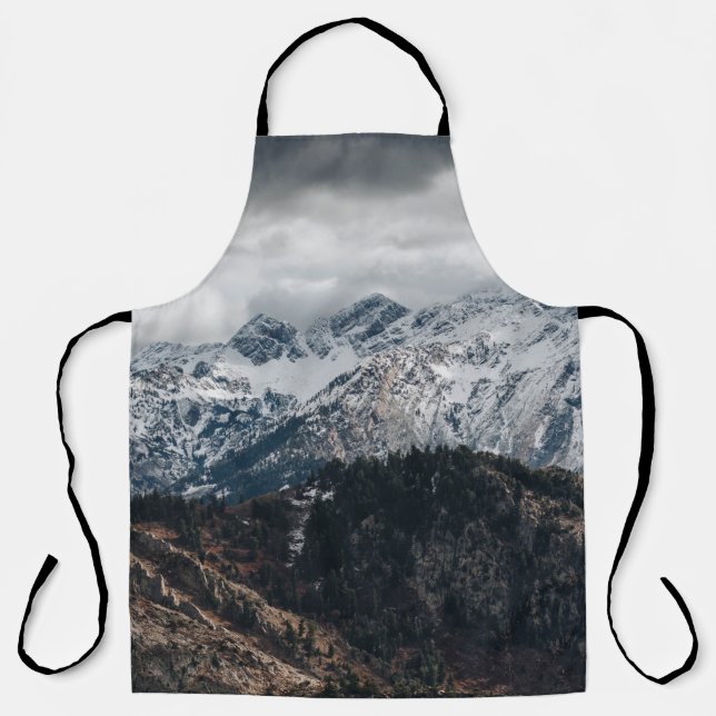 SNOW MOUNTAIN RANGE WALLPAPER APRON (Front)