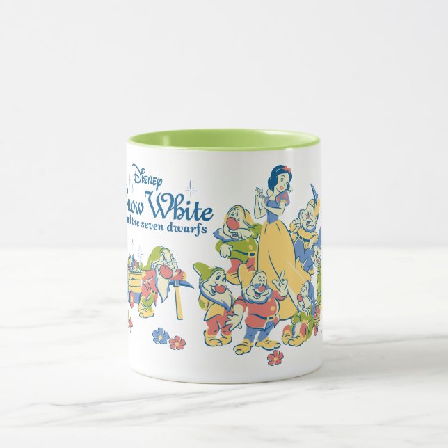 Snow White and the Seven Dwarfs taking a Break Mug (Center)