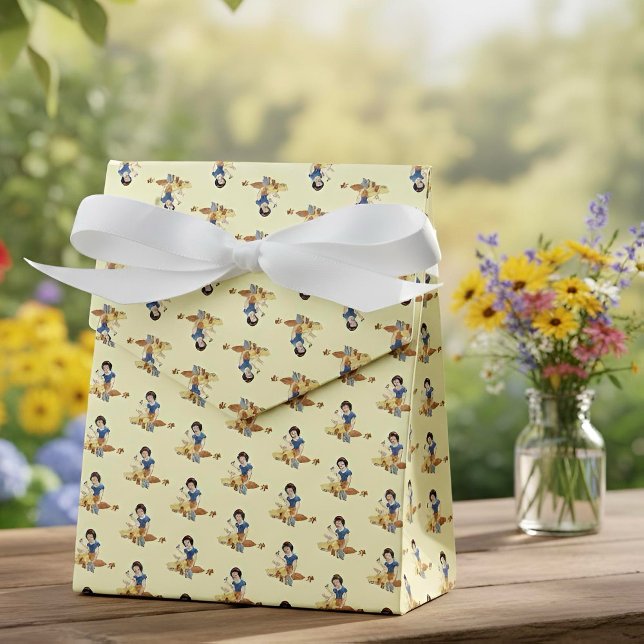 Snow White Favor Boxes (Creator Uploaded)