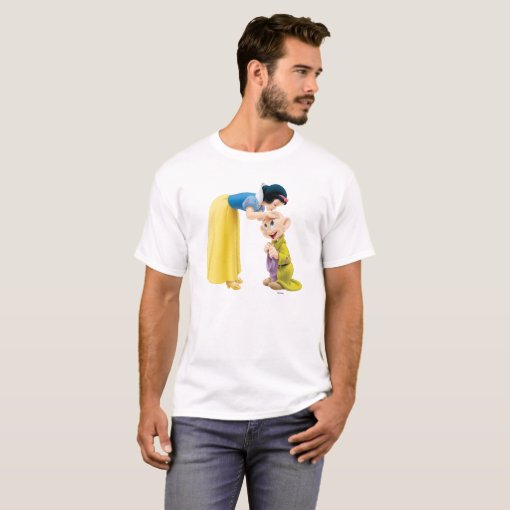 Snow White Kissing Dopey On The Head T Shirt Zazzle 