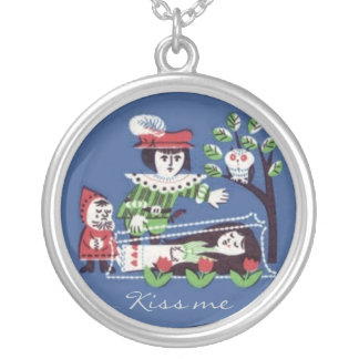 Snow White Necklace