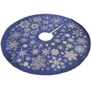 Snowcatcher Snowflakes Fleece Tree Skirt