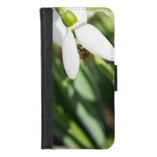 Snowdrops flowers iPhone 8/7 wallet case