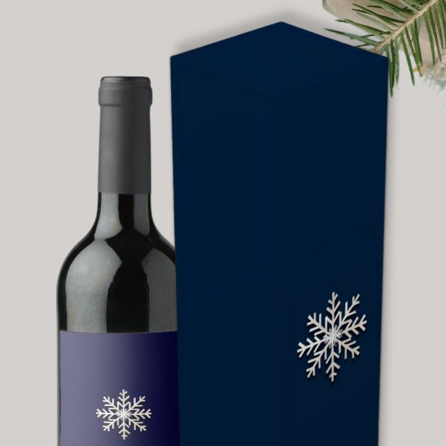 Snowflake Christmas Wine Gift Box (Creator Uploaded)
