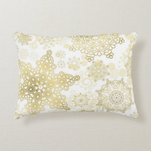 Snowflake pattern	 accent pillow