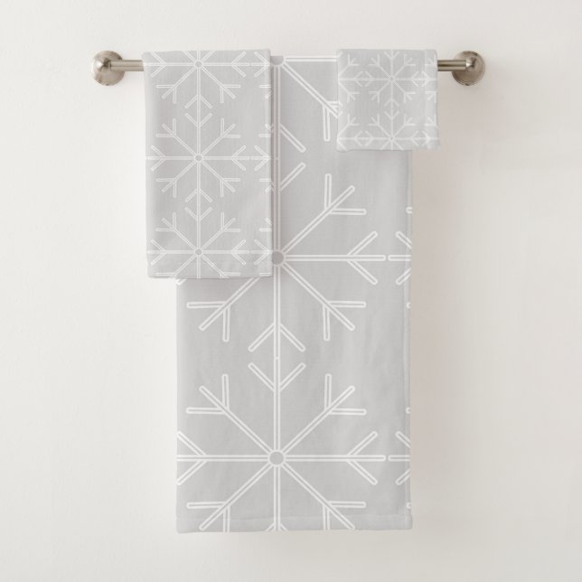 Snowflake  pattern - gray and white. bath towel set (Insitu)