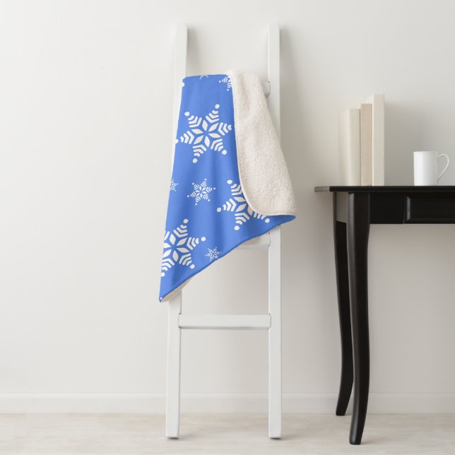 Snowflake Pattern, White Snowflakes, Snow, Blue Sherpa Blanket (In Situ)