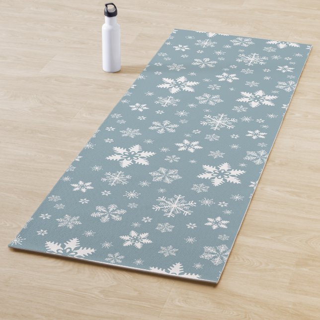 Snowflake Pattern, White Snowflakes, Snow, Gray Yoga Mat (In Situ)