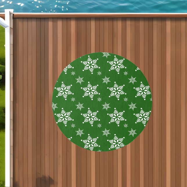Snowflake Pattern, White Snowflakes, Snow, Green Outdoor Rug (Insitu (Outdoor 1))