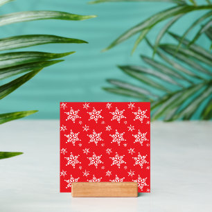 Snowflake Pattern, White Snowflakes, Snow, Red Holder