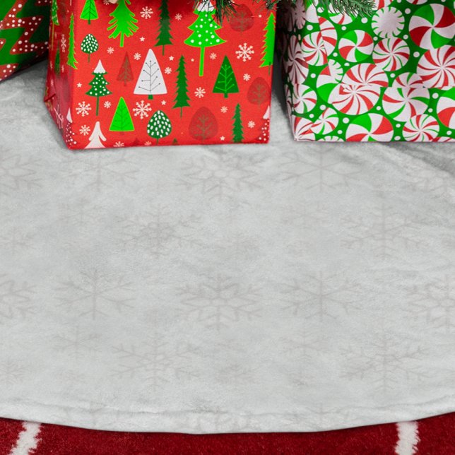 Snowflake Winter Christmas Pattern Brushed Polyester Tree Skirt (Creator Uploaded)