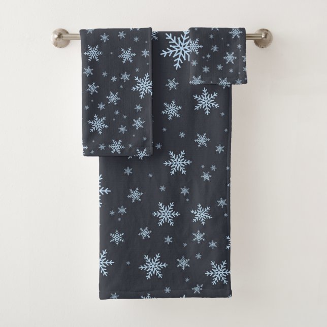 Snowflakes Bath Towel Set (Insitu)