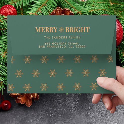 Snowflakes elegant Christmas gold green Envelope