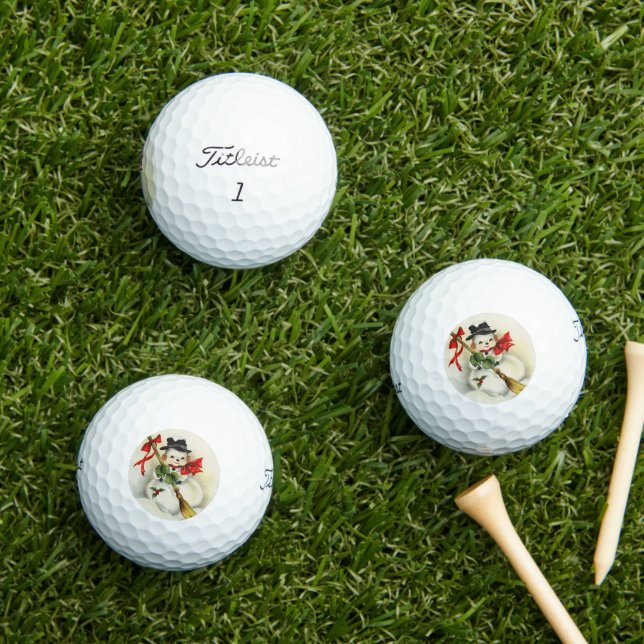 Snowman 001 golf balls (Insitu Grass)