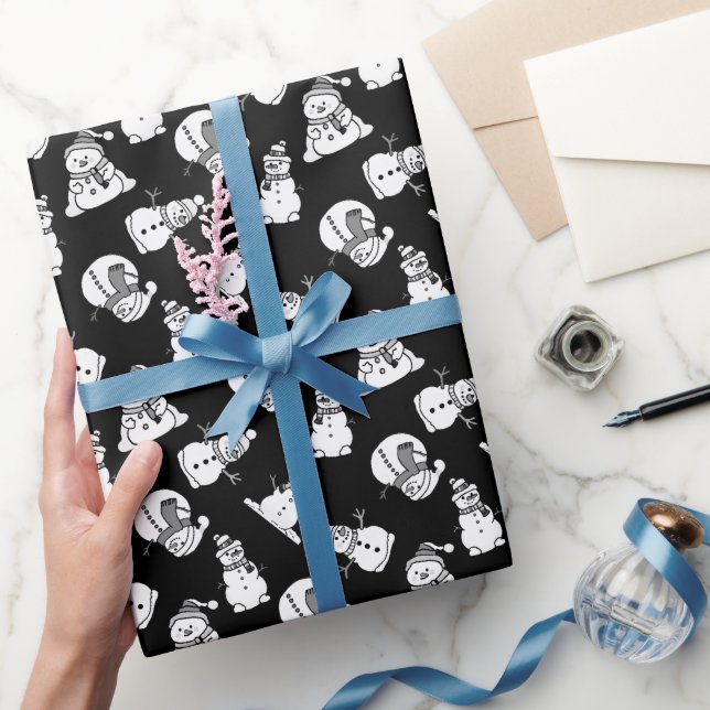 Snowmen Pattern | Christmas Black And White Wrapping Paper (Gifting)