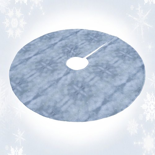 Snowy Blue Sky Fleece Tree Skirt