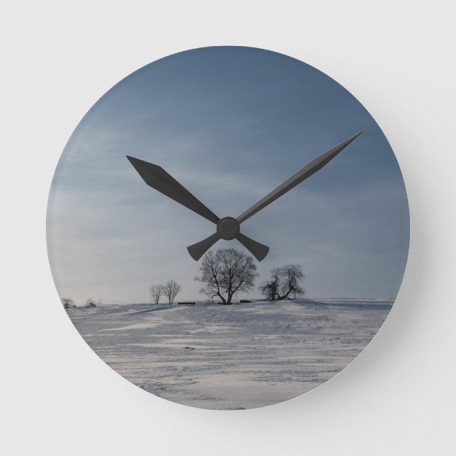 Snowy landscape   round clock (Front)
