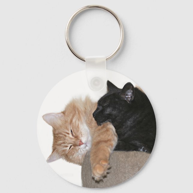 Snuggle buddies keychain (Front)
