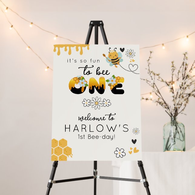 So fun to Bee One 1st Birthday Welcome Sign (In Situ (Stand))