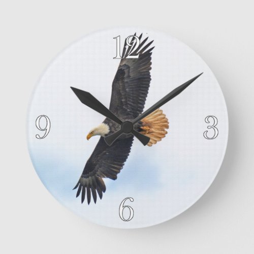 Soaring Bald Eagle Wildife Photo Art Round Clock