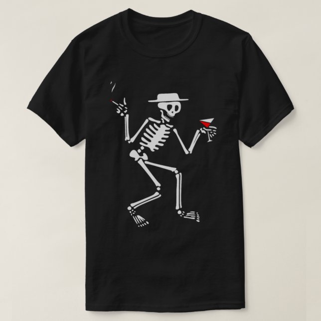 Social Distortion is an American punk rock band es T-Shirt (Design Front)