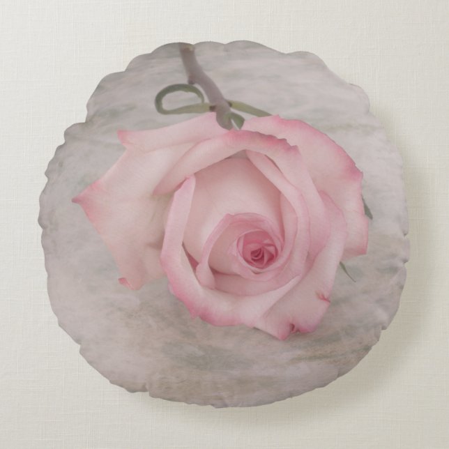 Soft Pink Rose Flower Round Pillow (Front)