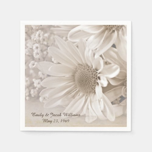 soft sepia daisy wedding bouquet napkins