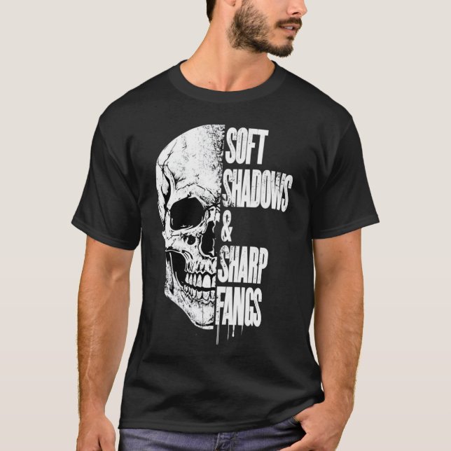 Soft Shadows & Sharp Fangs – Half Skull Grunge Des T-Shirt (Front)