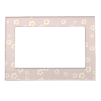 Soft Taupe White Daisies Magnetic Frame