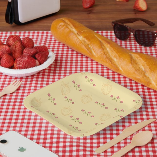 Soft yellow playful pattern paper plate (Picnic)