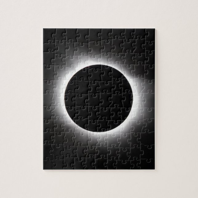 Solar eclipse jigsaw puzzle (Vertical)