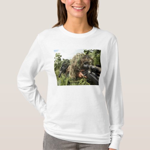 Soldiers dressed in ghillie suits T_Shirt