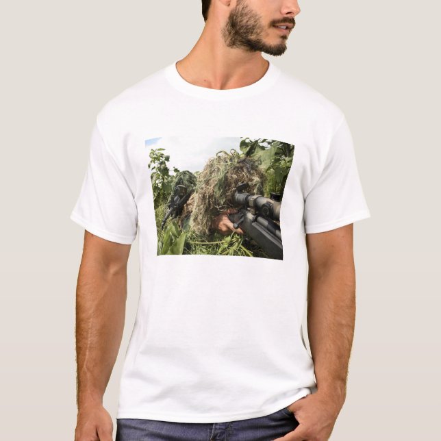 Soldiers dressed in ghillie suits T-Shirt (Front)