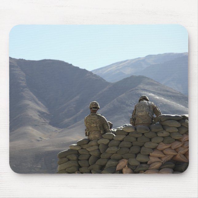 soldiers run communications equipment mouse pad (Front)