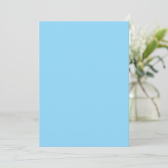 Solid light blue background evenly colored (Standing Front)