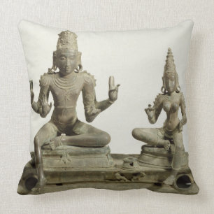 Somaskanda, Chola, Tamil Nadu (bronze) Throw Pillow