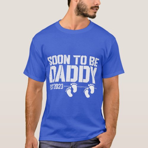 Soon To Be Daddy 2023 Of Twins First Time Dad Gift T_Shirt