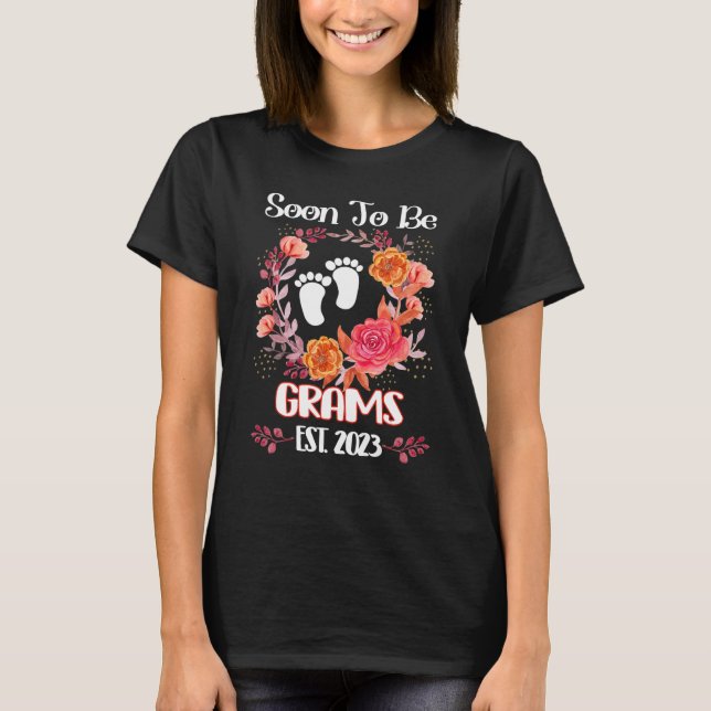 Soon To Be Grams Est 2023 Pregnancy Announcement T-Shirt (Front)