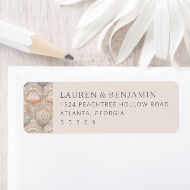 Sophisticated Pastel Floral Label (Insitu)