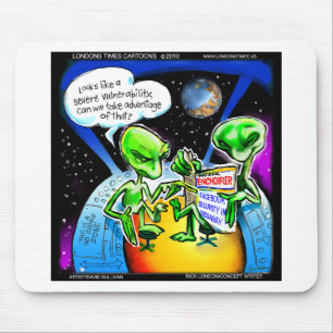 Space Aliens Discover Social Media Fun Gifts & Tee Mouse Pad