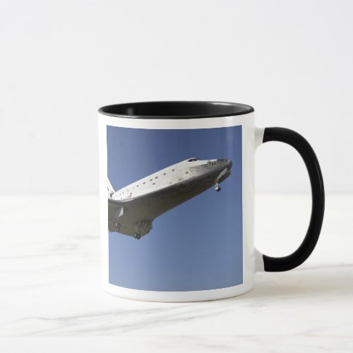 Space shuttle Atlantis approaching Runway 33 2 Mug