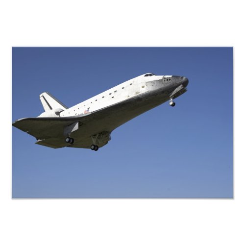 Space shuttle Atlantis approaching Runway 33 2 Photo Print