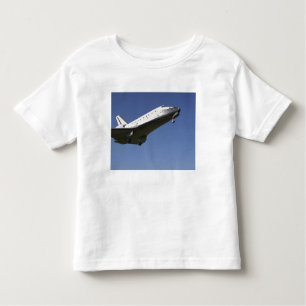 Space shuttle Atlantis approaching Runway 33 2 Toddler T-shirt