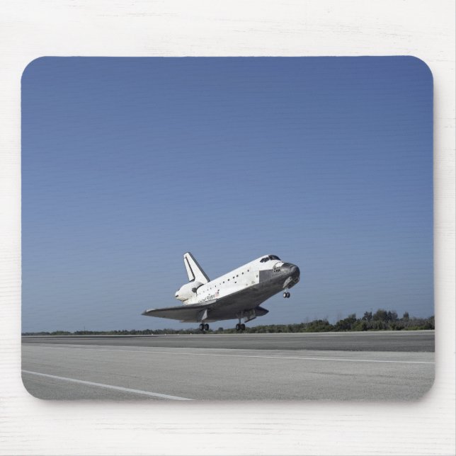 Space shuttle Atlantis approaching Runway 33 Mouse Pad (Front)