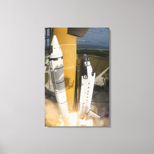 Space Shuttle Atlantis lifts off 17 Canvas Print
