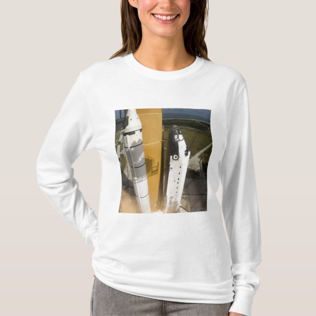 Space Shuttle Atlantis lifts off 17 T-Shirt (Front)