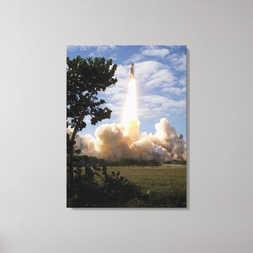 Space Shuttle Atlantis lifts off 19 Canvas Print