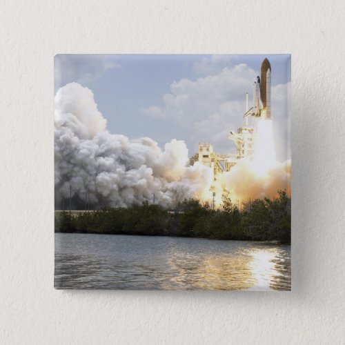 Space Shuttle Atlantis lifts off 22 Button