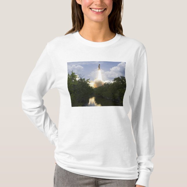 Space Shuttle Atlantis lifts off 26 T-Shirt (Front)